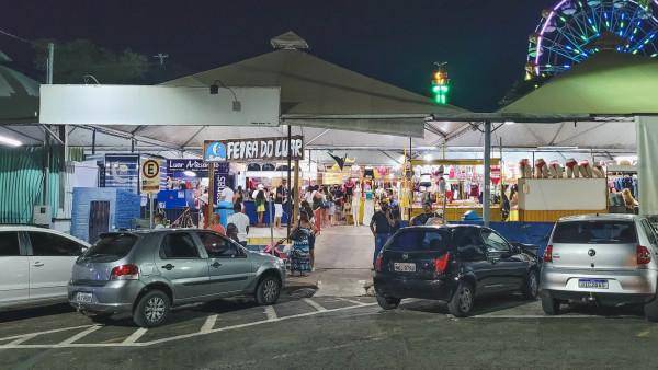 Foto demonstrativa de Feira do Luar | Tradição de mais de 20 anos em Caldas Novas